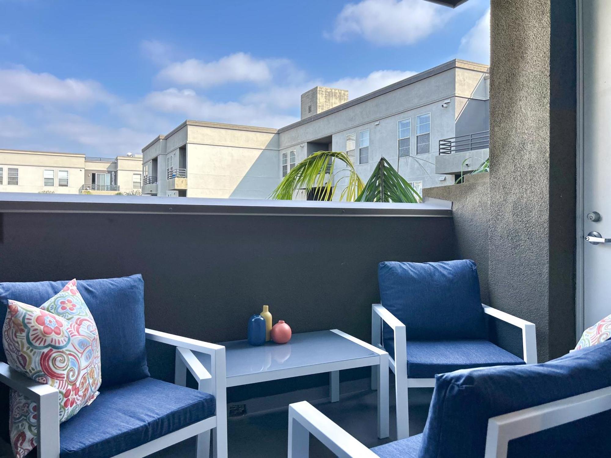 2Bd 2Ba Santa Monica Apartment With Relaxing Pool View Los Angeles Exterior photo