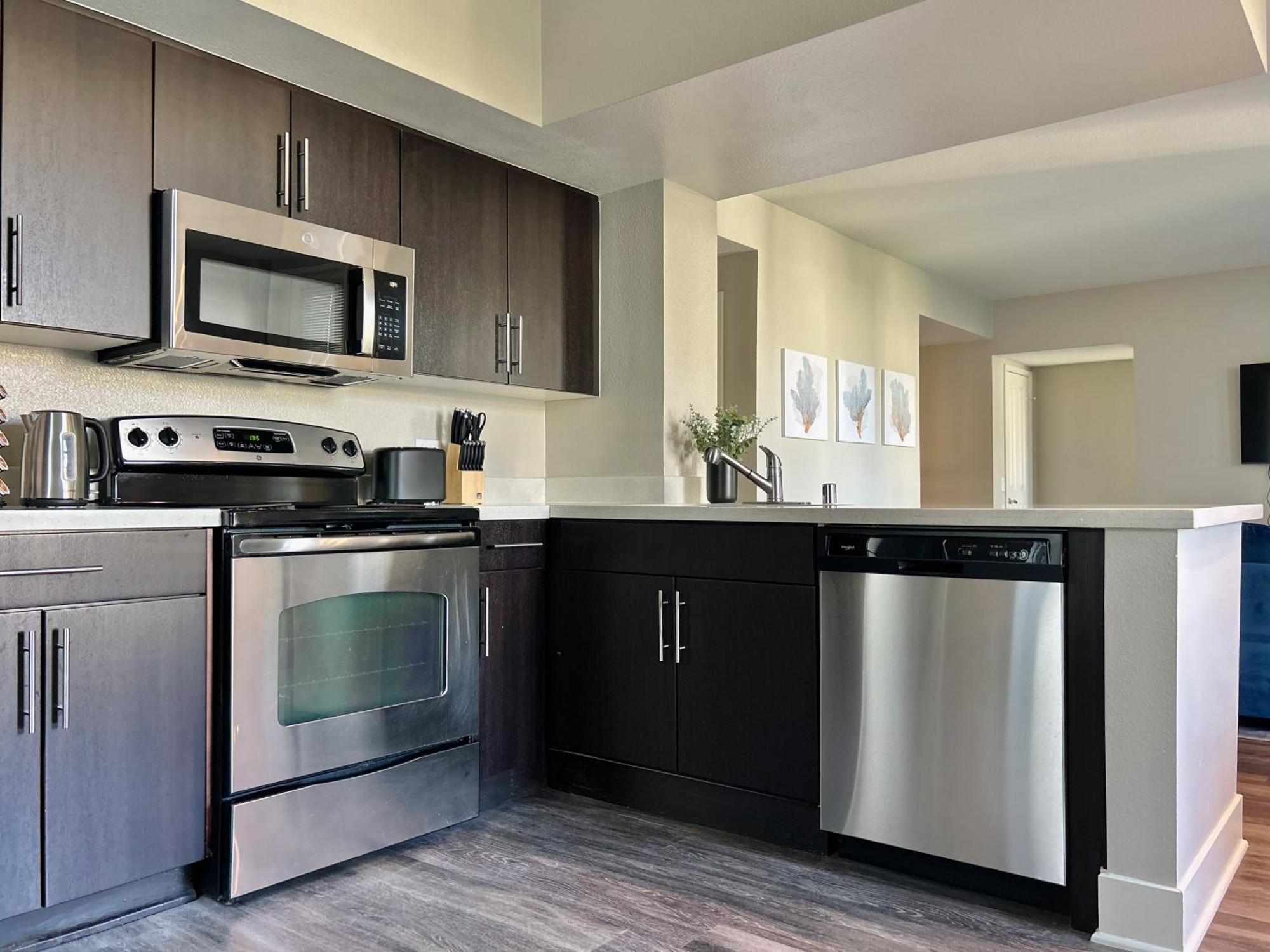 2Bd 2Ba Santa Monica Apartment With Relaxing Pool View Los Angeles Exterior photo